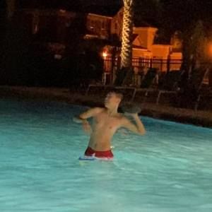 Meet your Posher, Minh